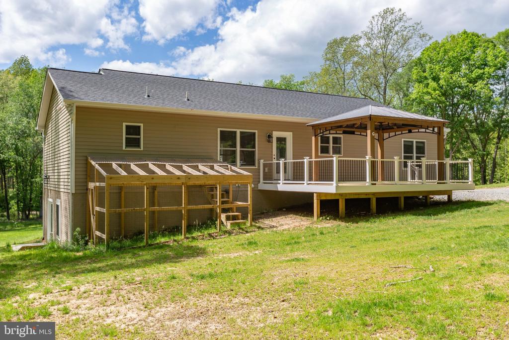 4301 CREIGHTON LANE