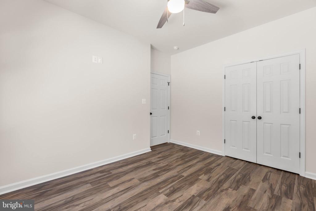 4301 CREIGHTON LANE