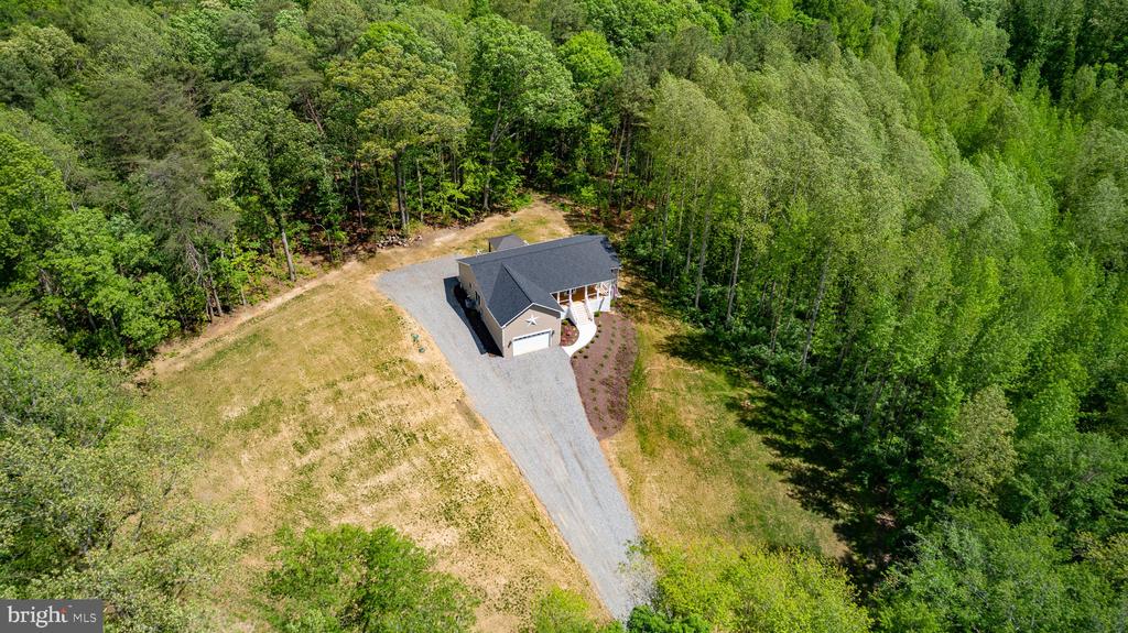 4301 CREIGHTON LANE