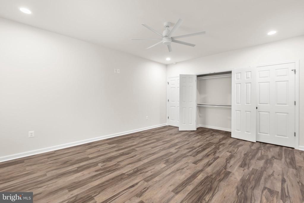 4301 CREIGHTON LANE
