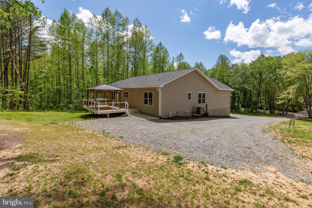 4301 CREIGHTON LANE