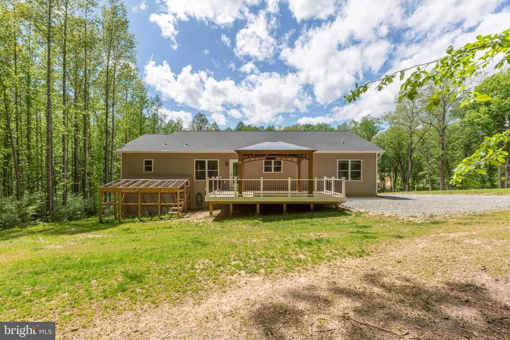 4301 CREIGHTON LANE