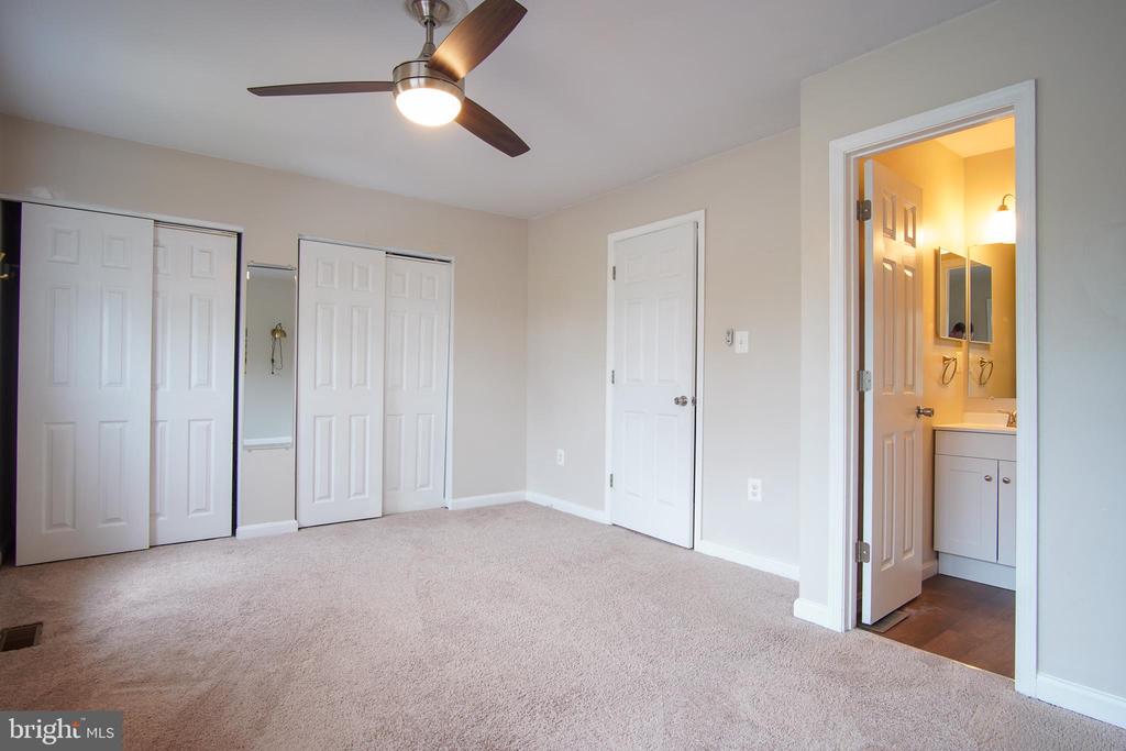2909 BRIARWOOD LANE