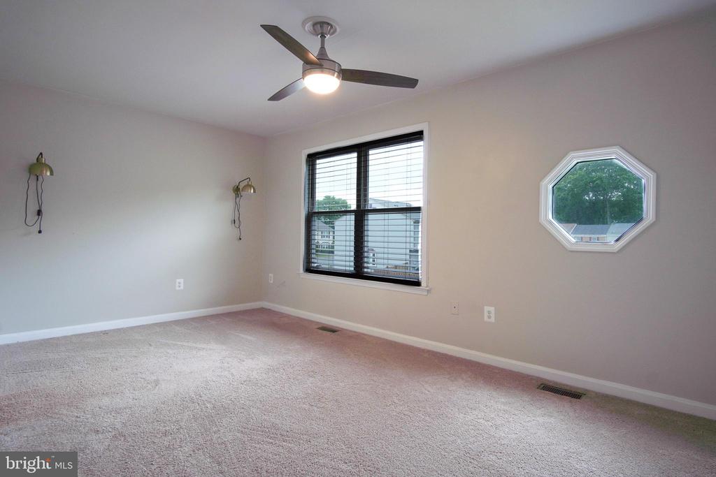 2909 BRIARWOOD LANE