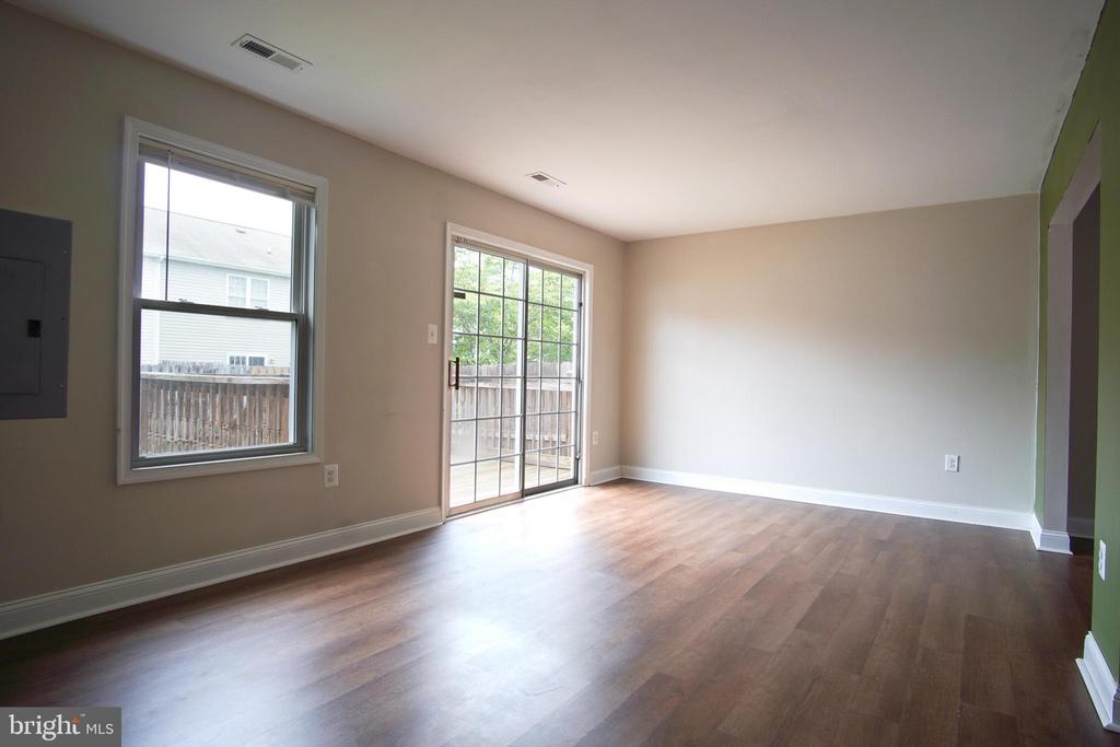 2909 BRIARWOOD LANE