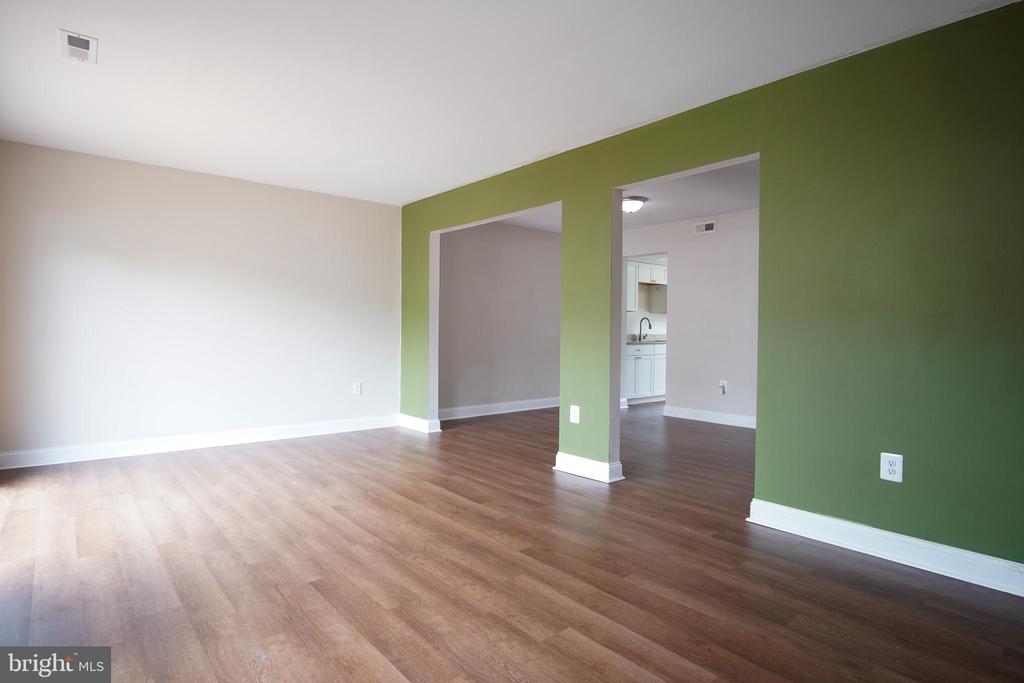 2909 BRIARWOOD LANE