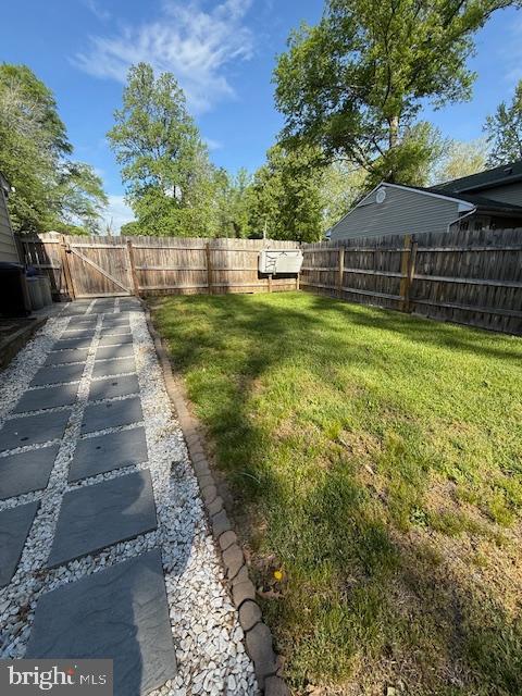 10703 MOCKINGBIRD LANE