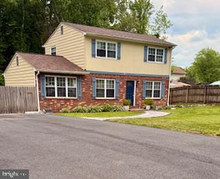 10703 MOCKINGBIRD LANE