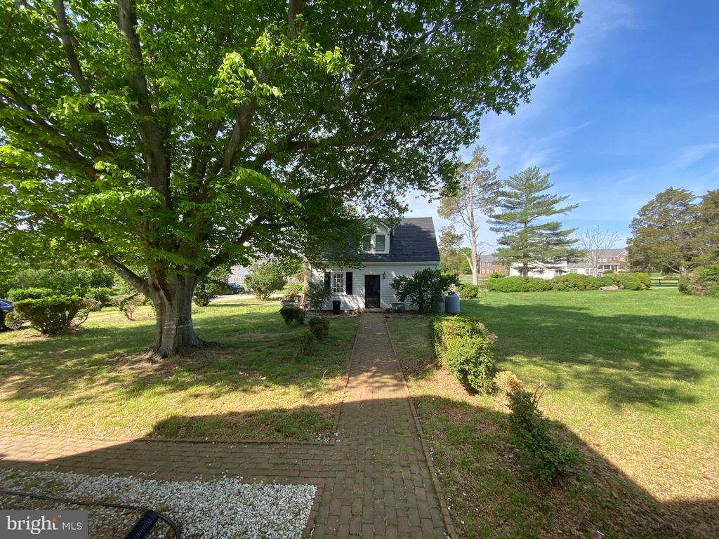 5110 BERCLAIR PLANTATION LANE