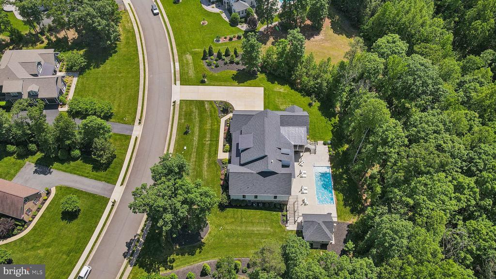 11206 PRESWICK LANE