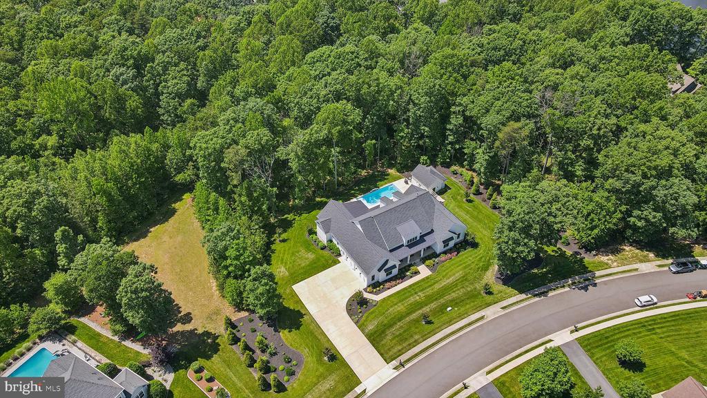 11206 PRESWICK LANE