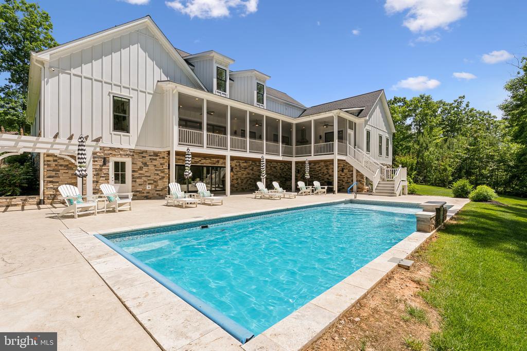 11206 PRESWICK LANE