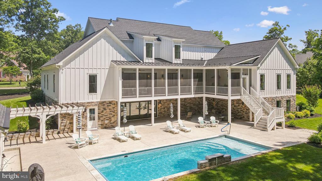 11206 PRESWICK LANE