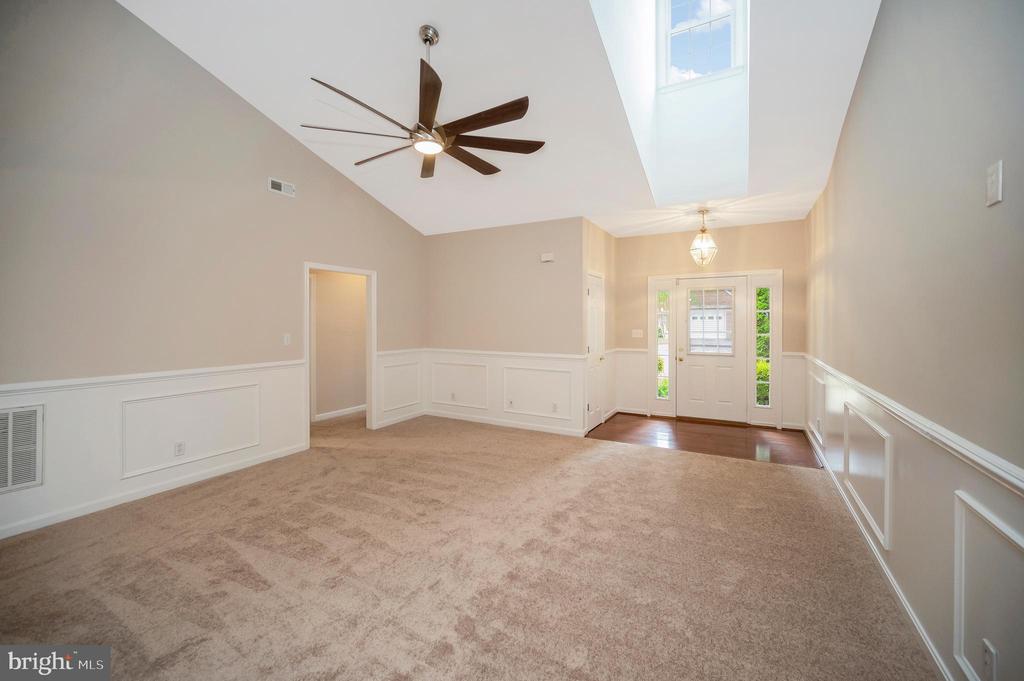 7015 RADFORD DRIVE