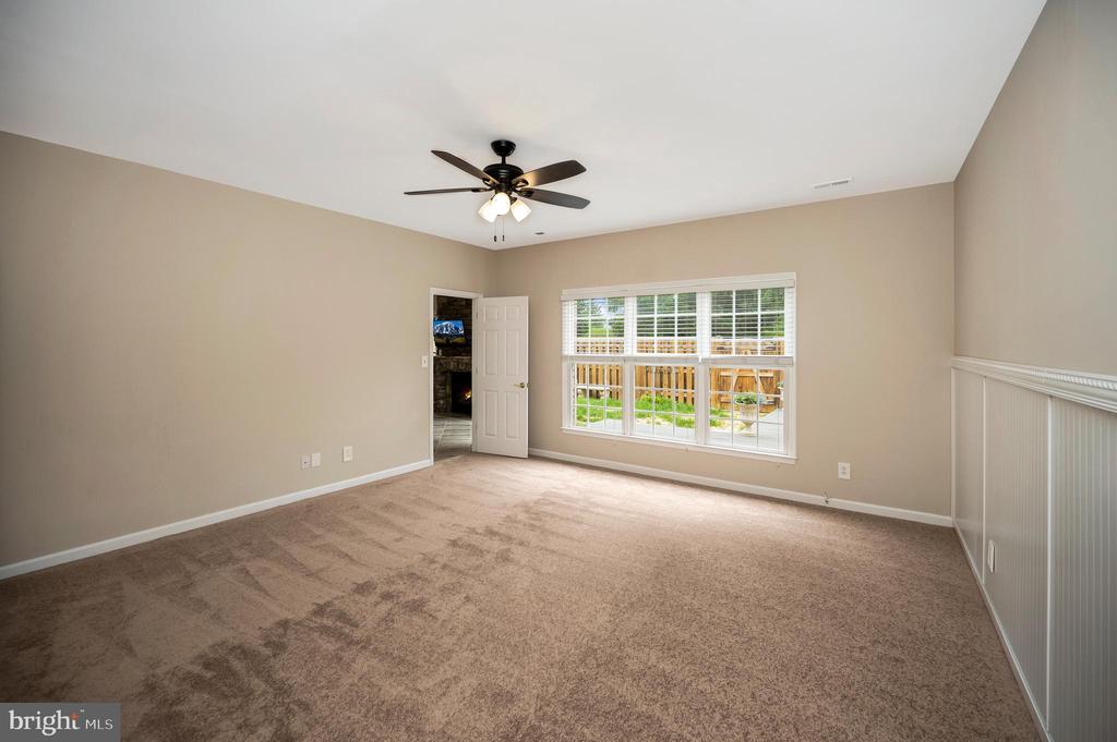 7015 RADFORD DRIVE