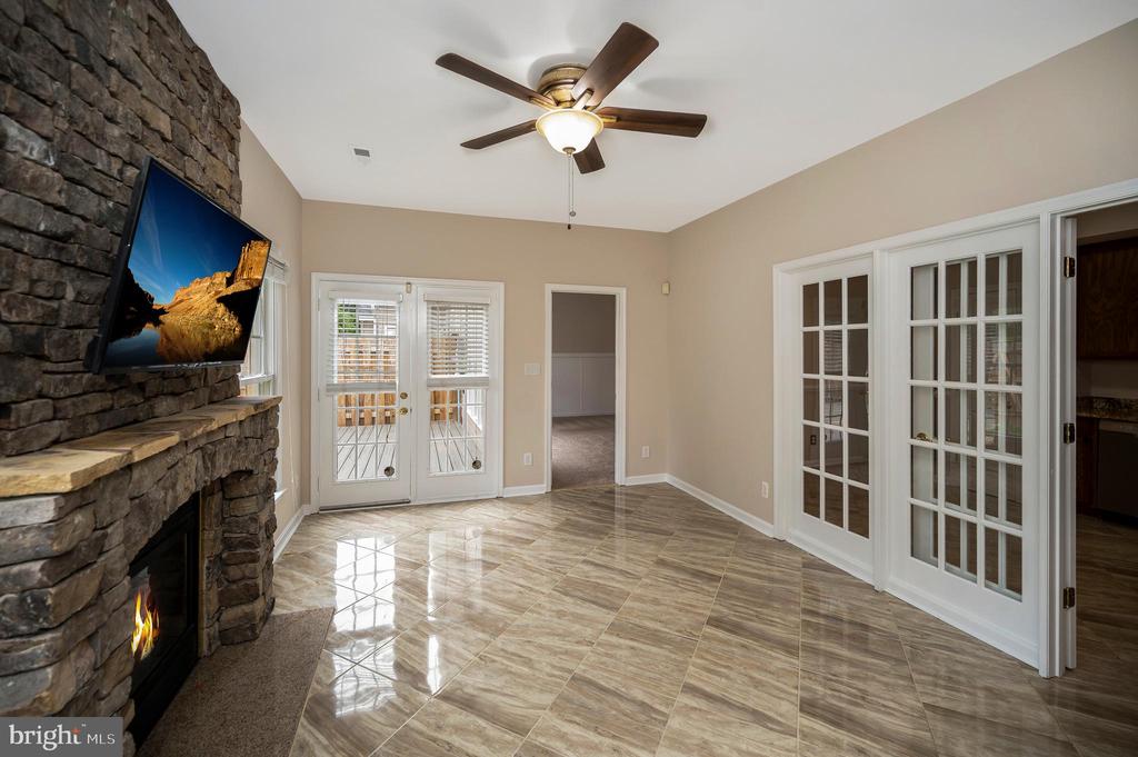7015 RADFORD DRIVE