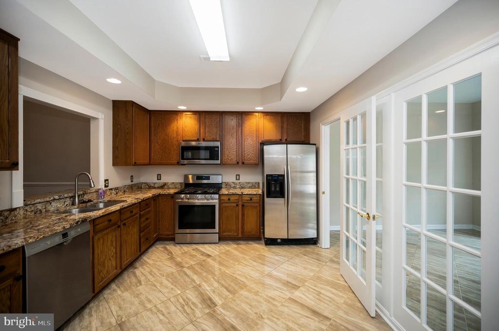 7015 RADFORD DRIVE