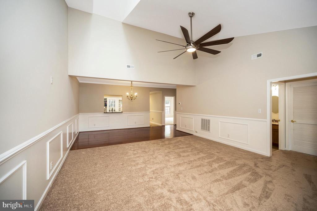 7015 RADFORD DRIVE
