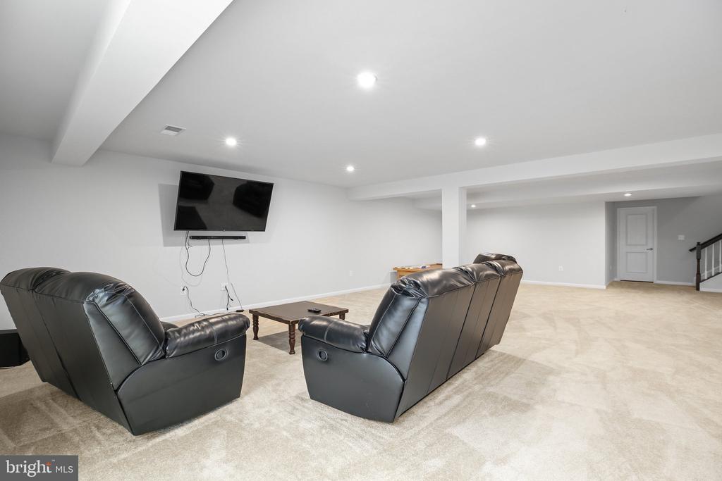 8722 WILMORE LANE