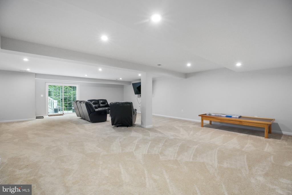 8722 WILMORE LANE