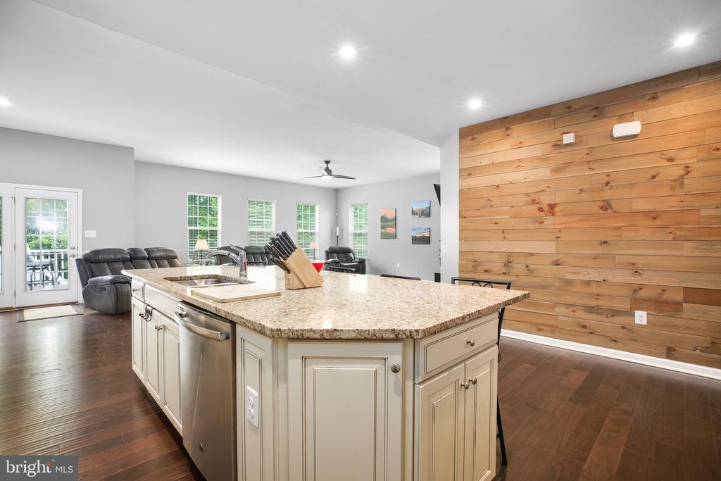 8722 WILMORE LANE
