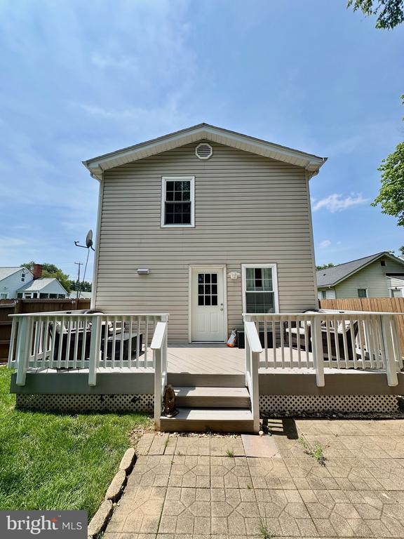 183 BEND FARM ROAD B