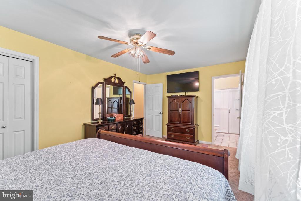 10411 GORDON ROAD