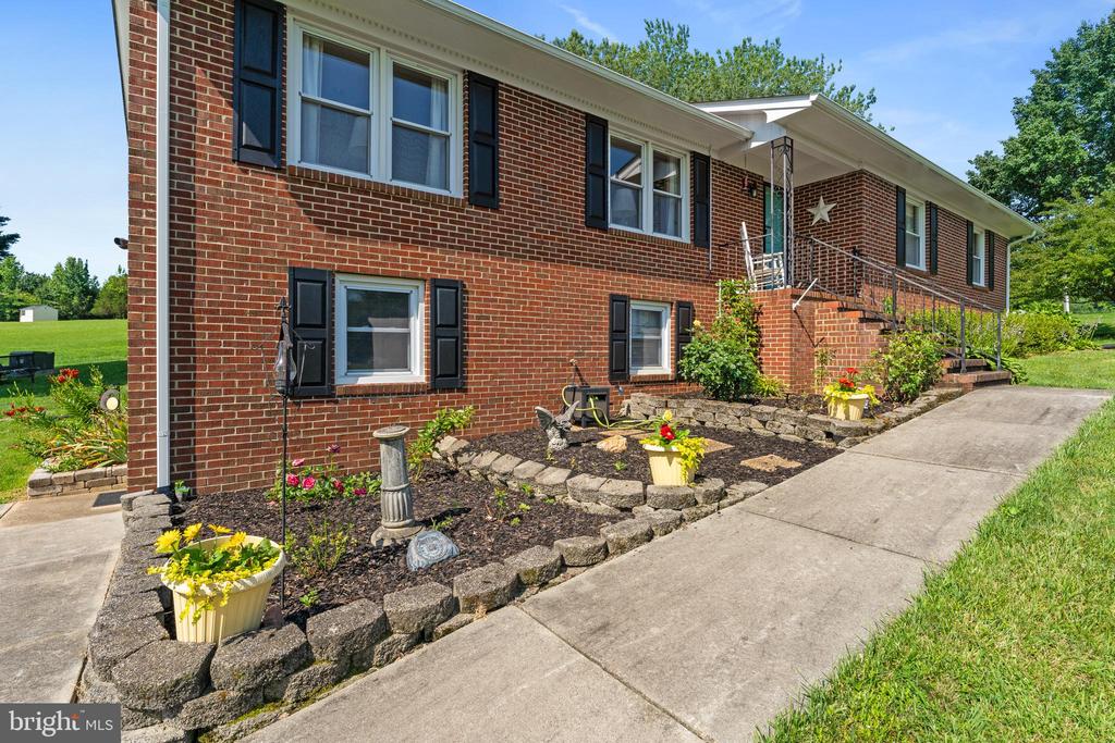10411 GORDON ROAD