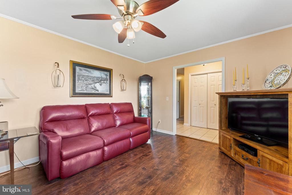10411 GORDON ROAD
