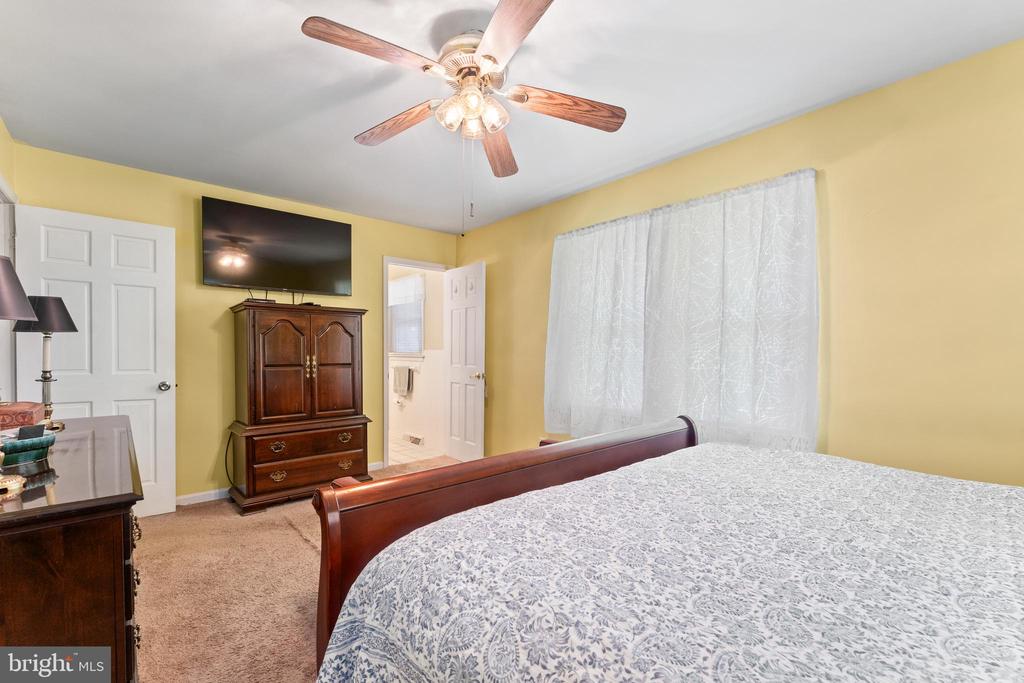 10411 GORDON ROAD