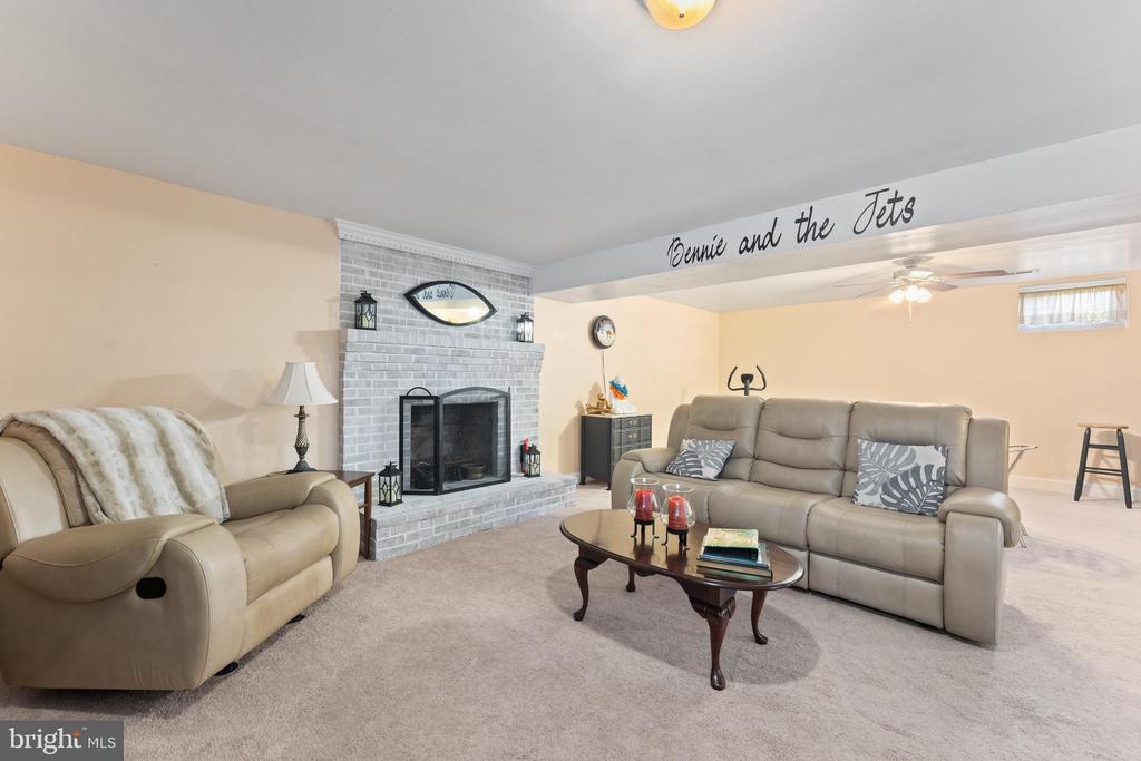 10411 GORDON ROAD