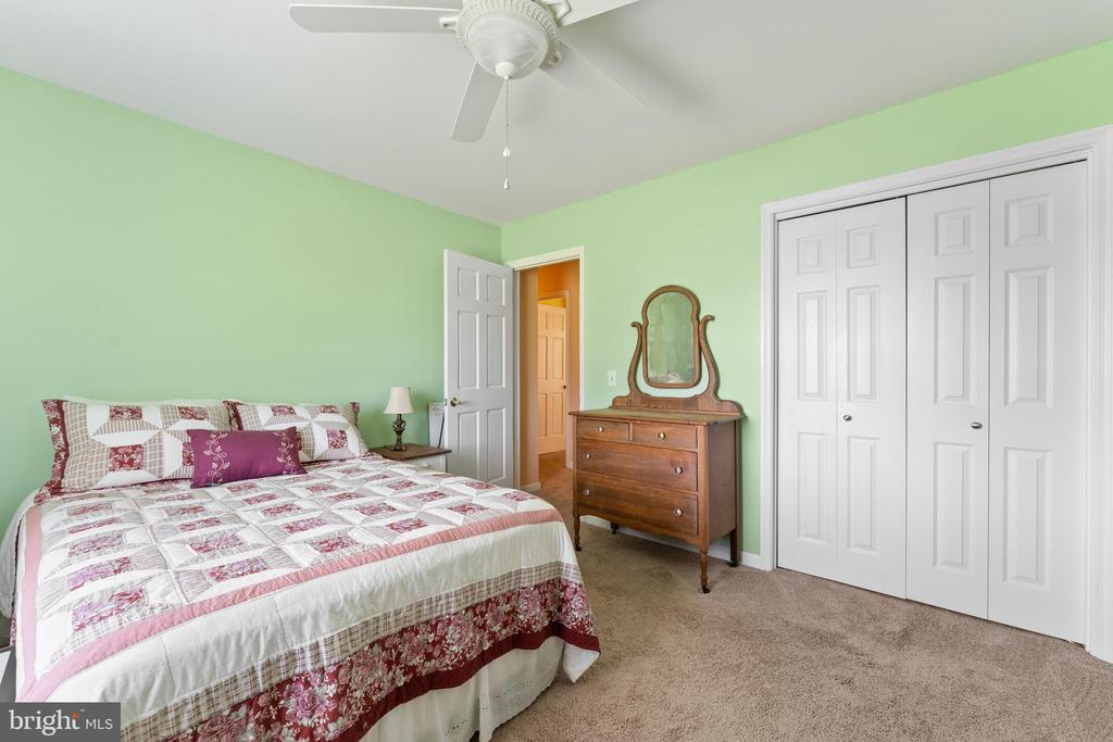 10411 GORDON ROAD