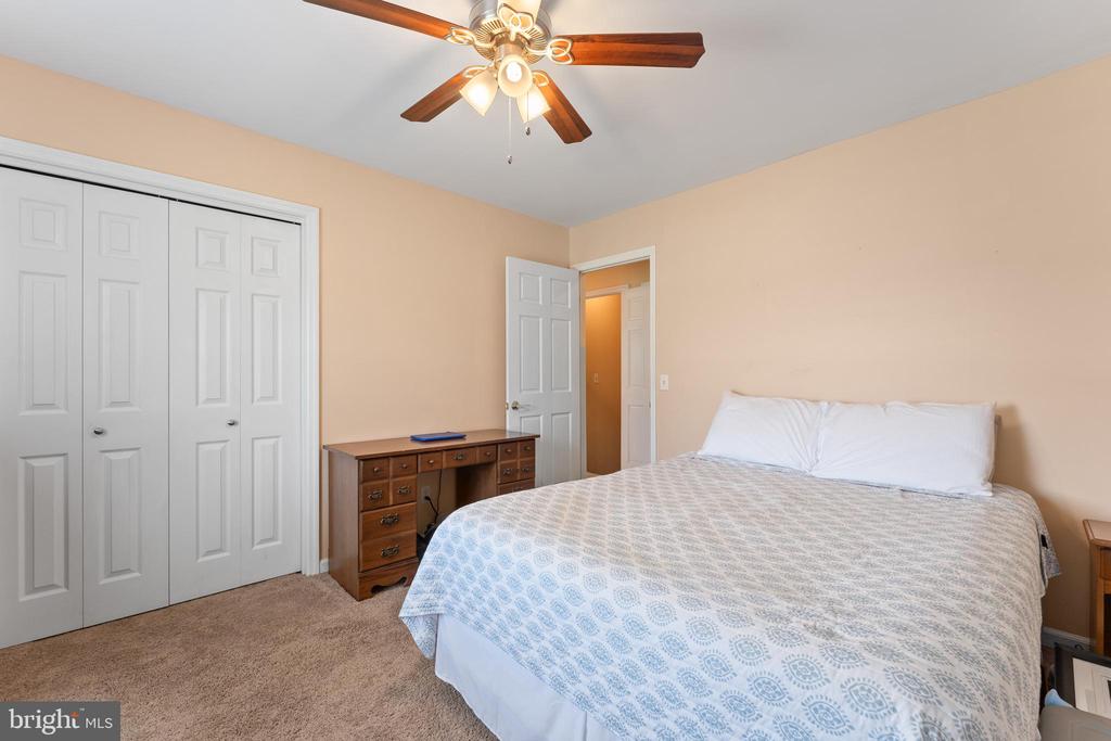 10411 GORDON ROAD