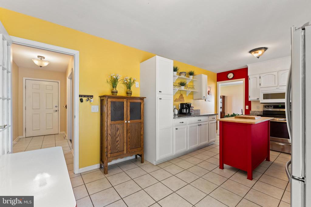 10411 GORDON ROAD