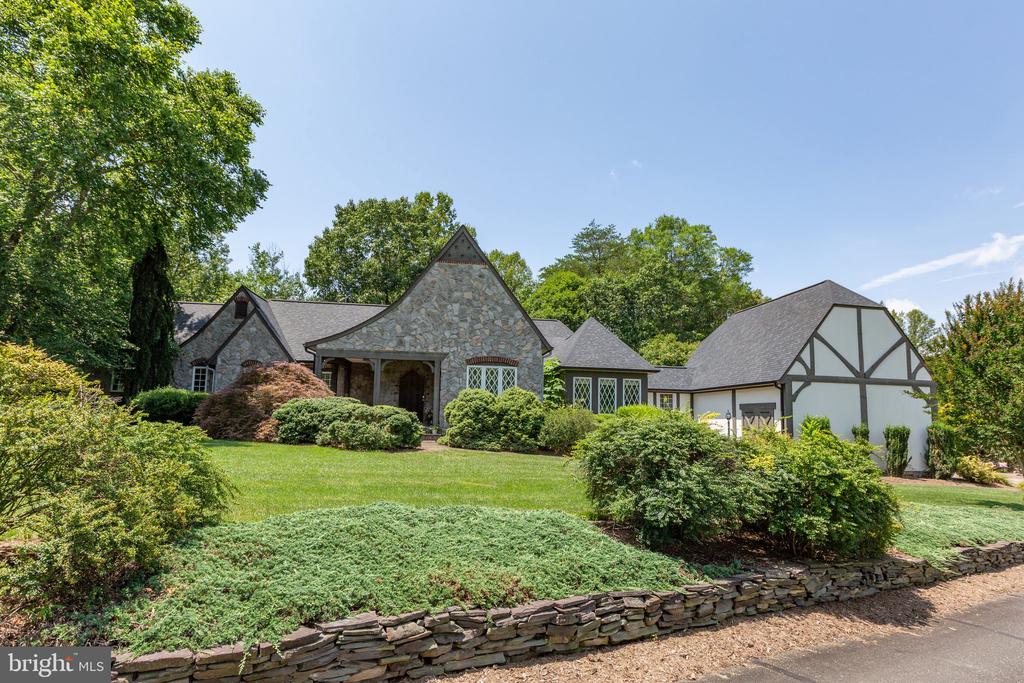 12520 PAIGE LANE
