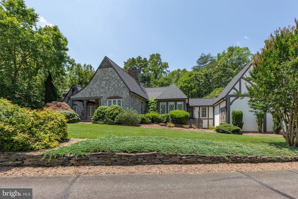 12520 PAIGE LANE