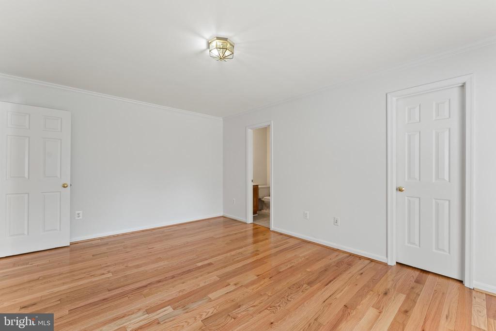 11505 BRIAN DRIVE