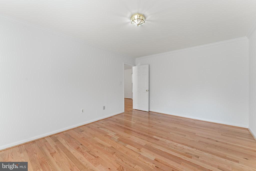 11505 BRIAN DRIVE
