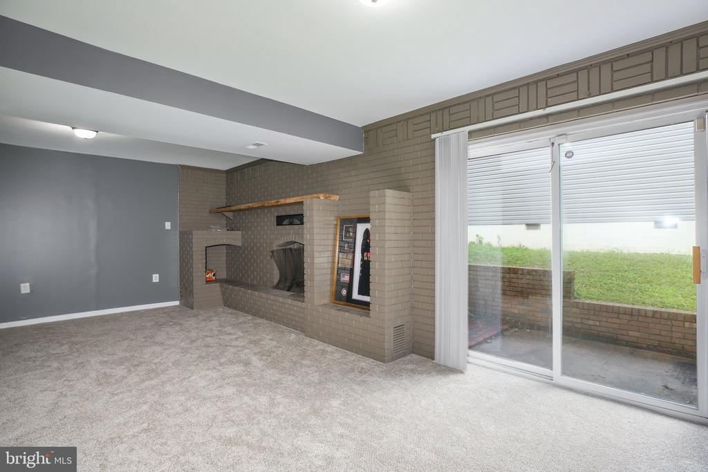 11002 MEADOWLARK LANE