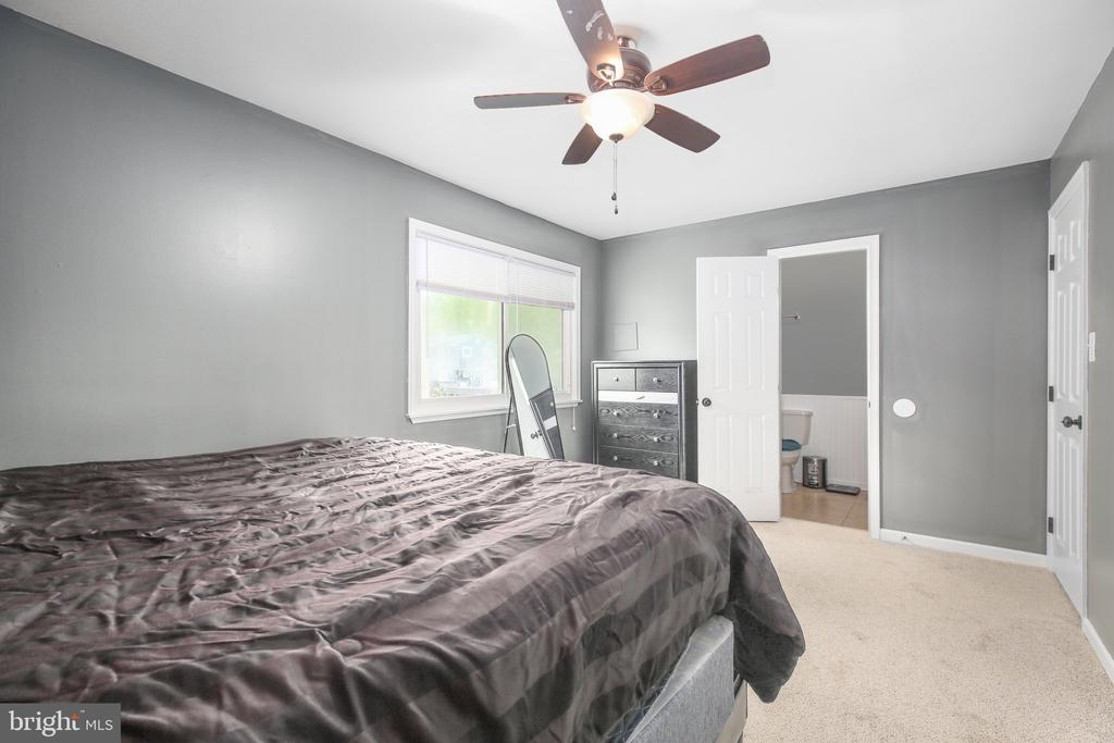 11002 MEADOWLARK LANE