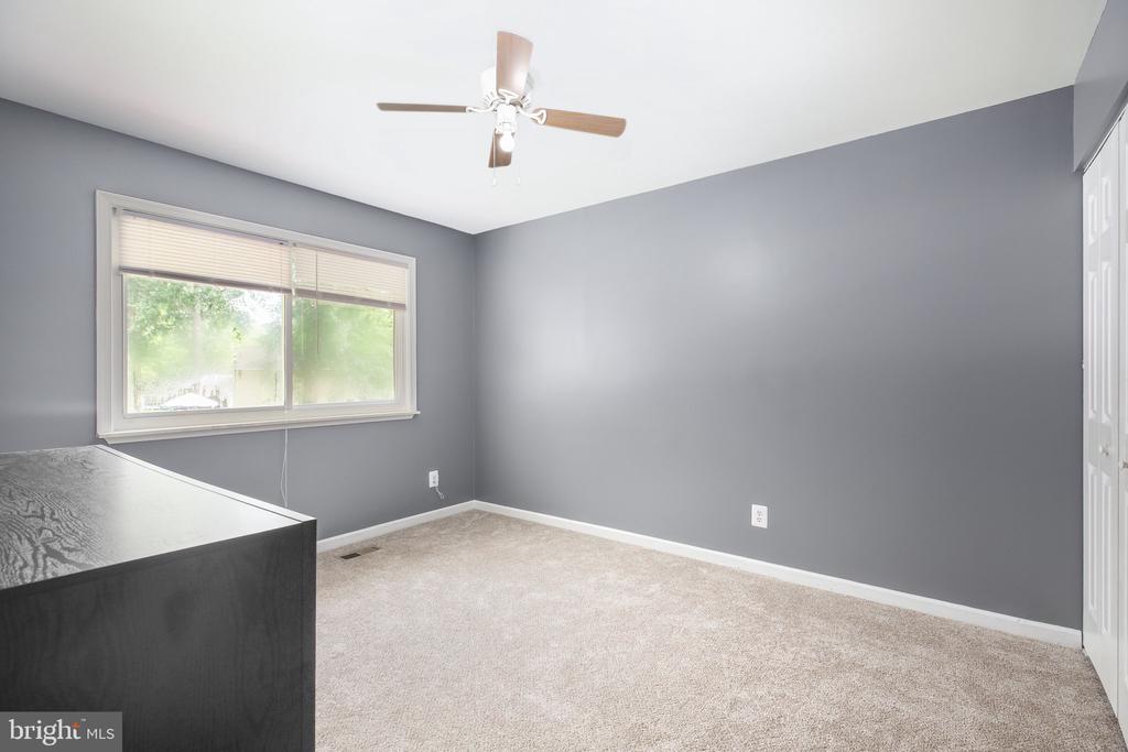 11002 MEADOWLARK LANE