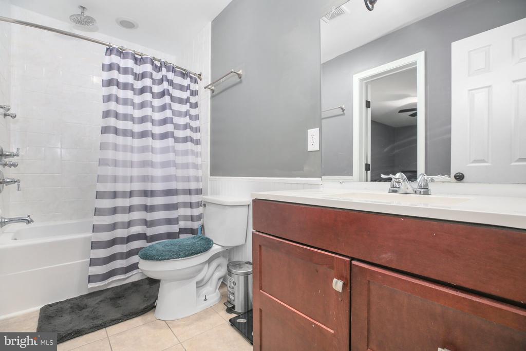 11002 MEADOWLARK LANE