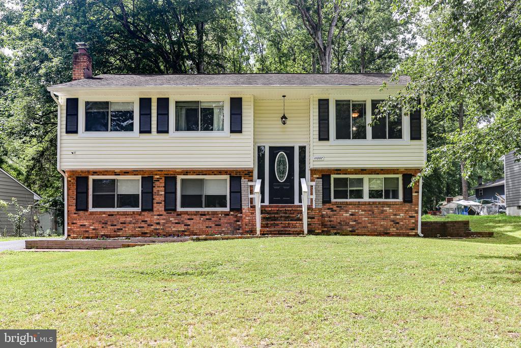 11002 MEADOWLARK LANE