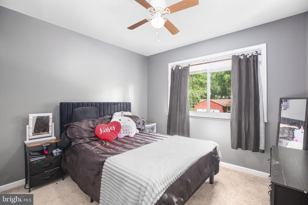 11002 MEADOWLARK LANE