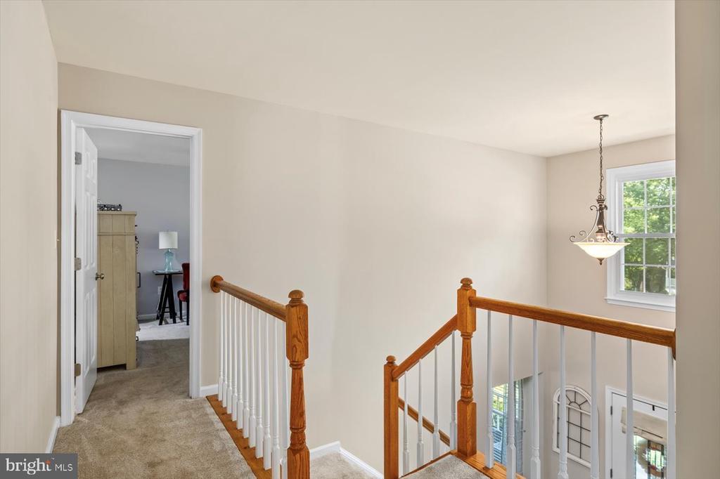 4924 QUEENSBURY CIRCLE