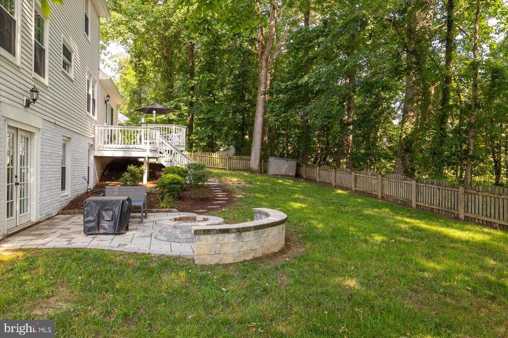 4924 QUEENSBURY CIRCLE