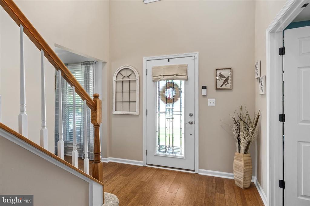 4924 QUEENSBURY CIRCLE