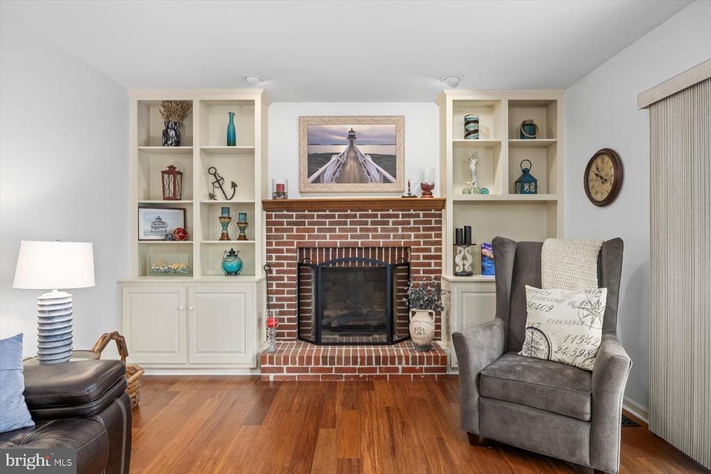 4924 QUEENSBURY CIRCLE