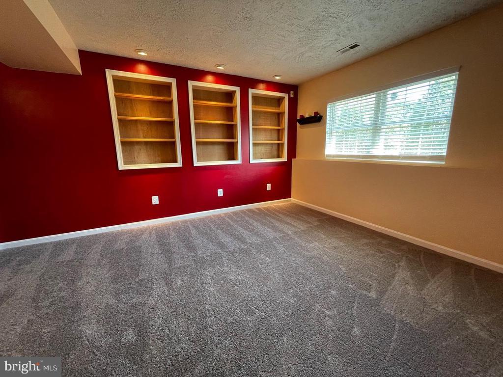 7219 FORD HOLLOW DRIVE