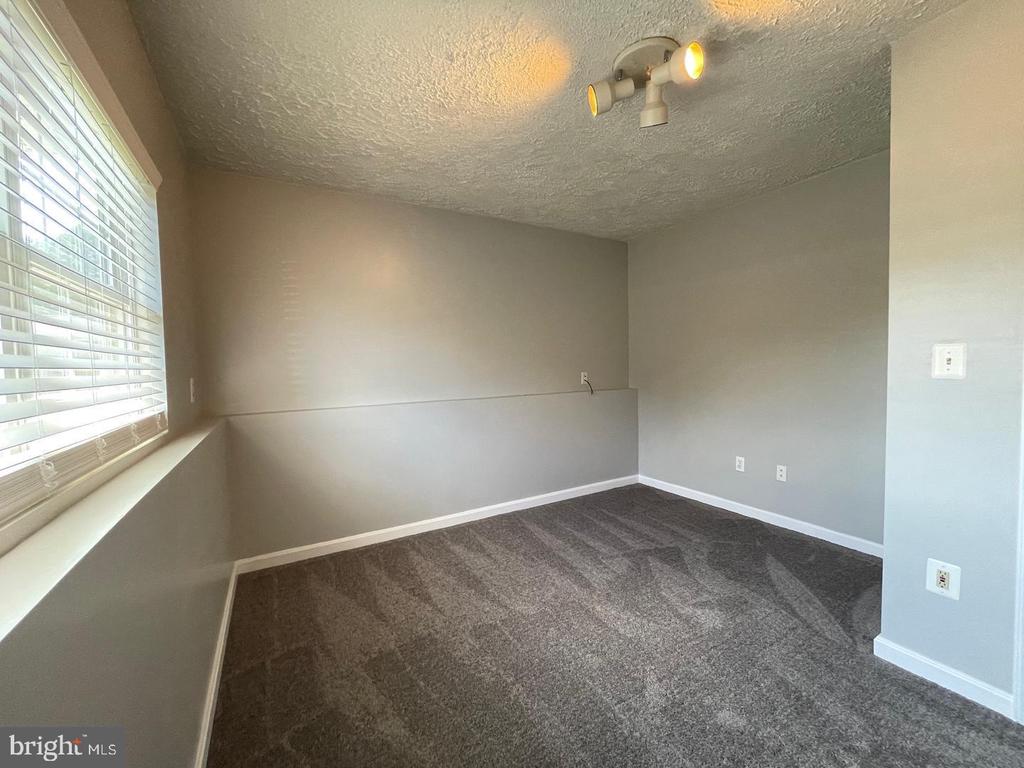 7219 FORD HOLLOW DRIVE